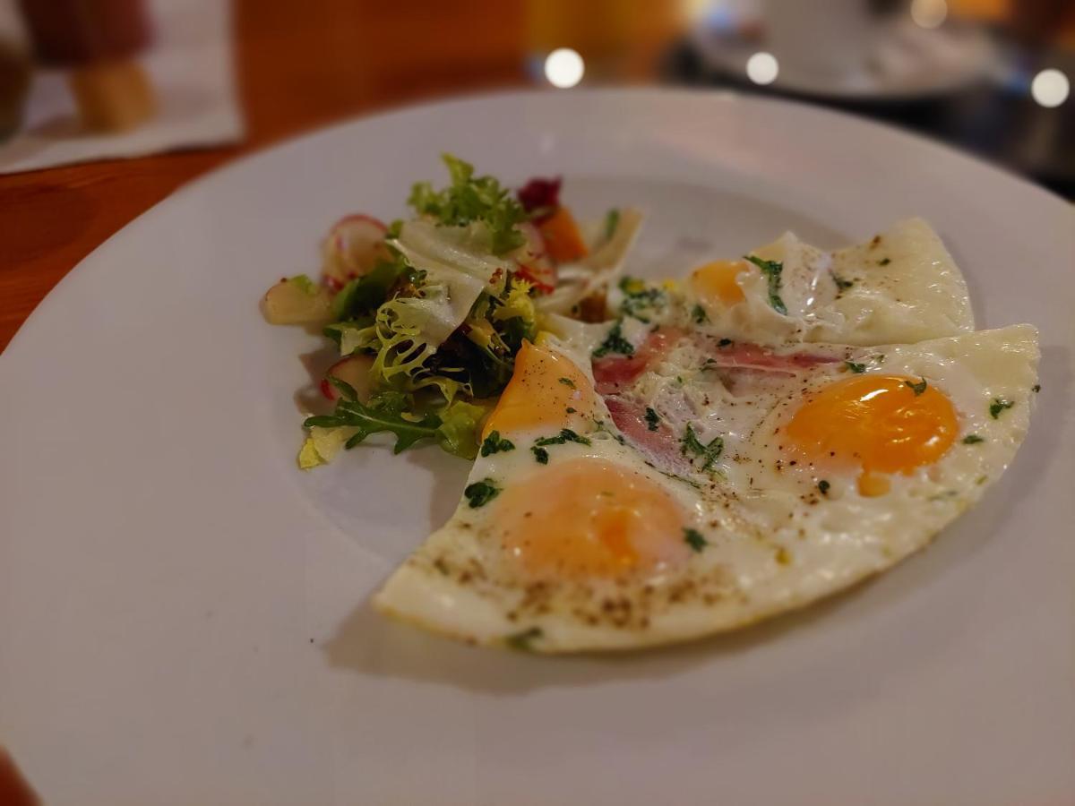 Lanškroun Penzion Country Steak Restaurant מראה חיצוני תמונה