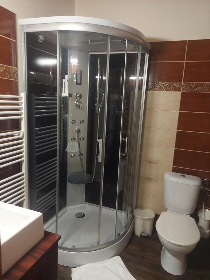 Lanškroun Penzion Country Steak Restaurant מראה חיצוני תמונה